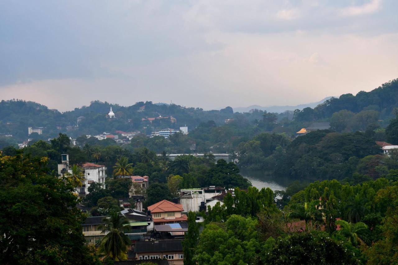 Oyo 442 Kanda Uda Kandy Exterior foto