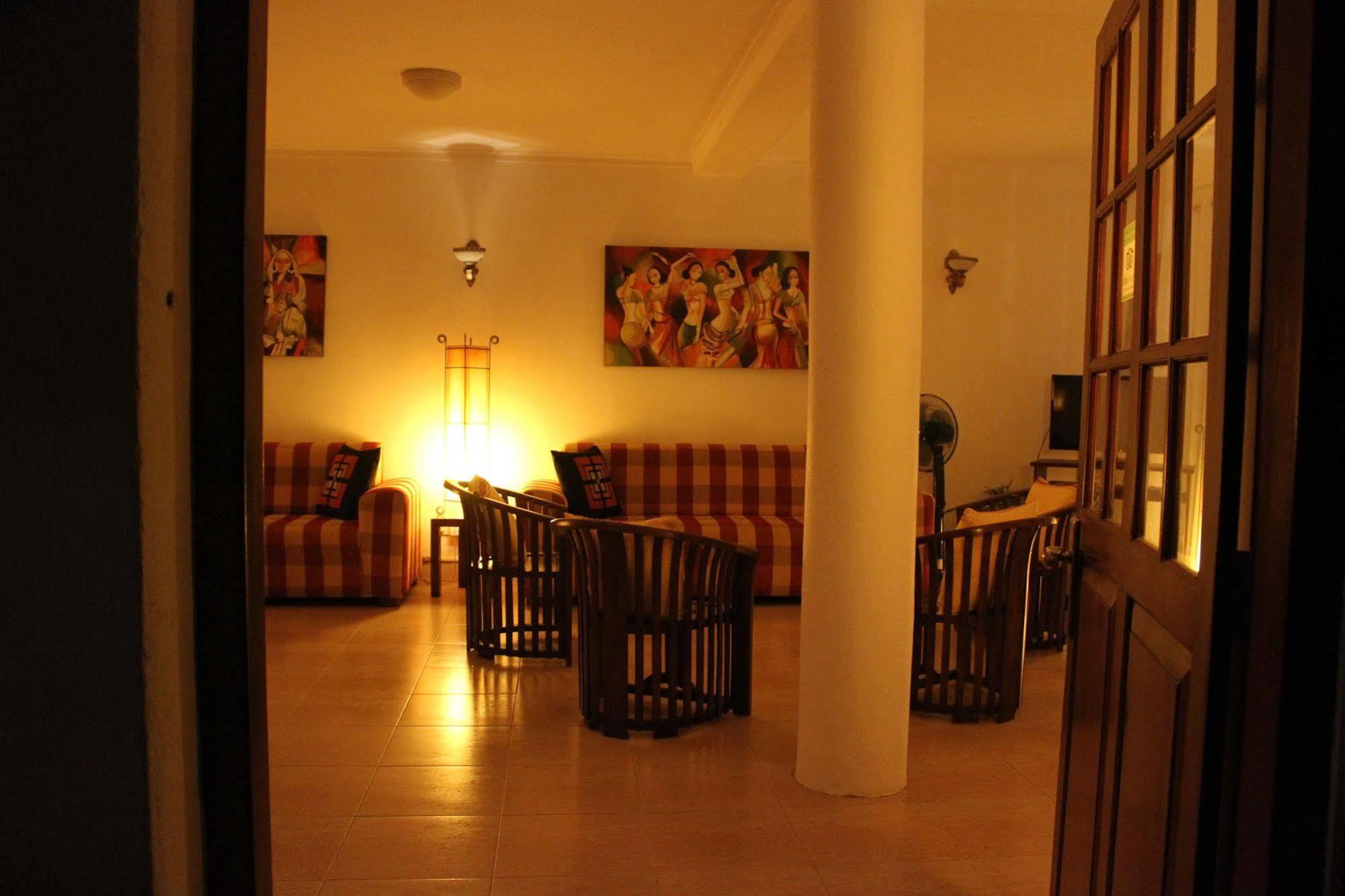 Oyo 442 Kanda Uda Kandy Exterior foto